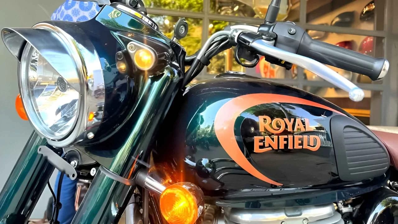 Royal Enfield Classic 350 Launched : Retro Looks, 76 km/l Mileage & Price Tag of ₹65,000 Rupees
